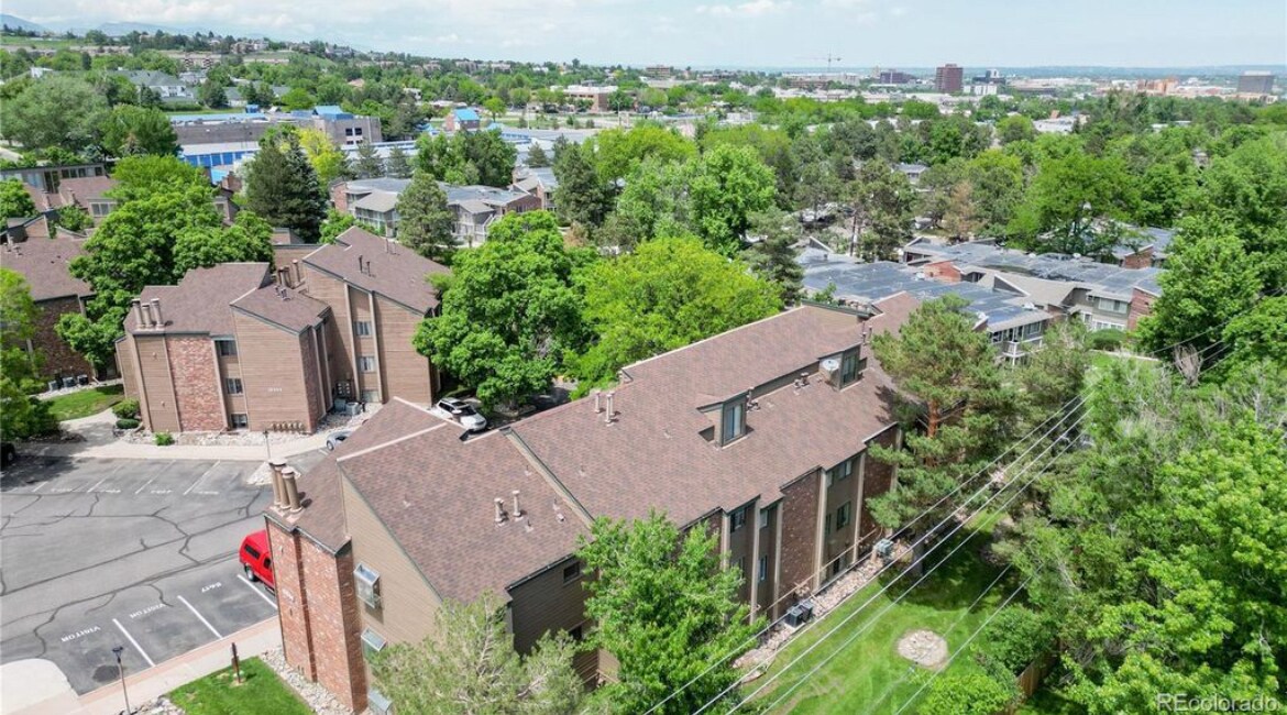 12356 W Nevada Pl, Unit 204 in Lakewood, CO - Building Photo