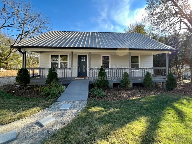 property at 189 W Jefferson St