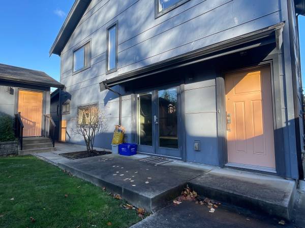 property at 5837 Quebec St