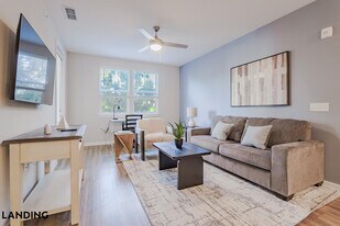 2331 Commerce Park Dr NE, Unit 3201 in Palm Bay, FL - Building Photo