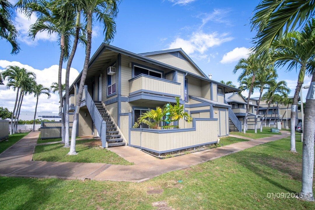 91-233-233 Hanapouli Cir in Ewa Beach, HI - Building Photo