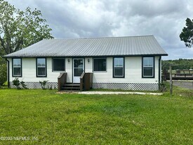 9465 Cowpen Branch Rd in Hastings, FL - Building Photo
