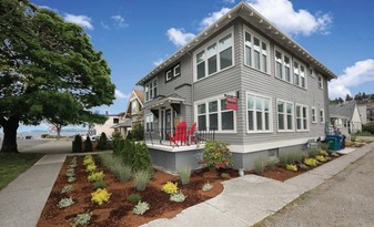 Alki Park Apartments