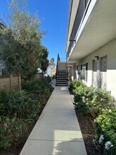 1328 Barry Ave in Los Angeles, CA - Building Photo - Building Photo