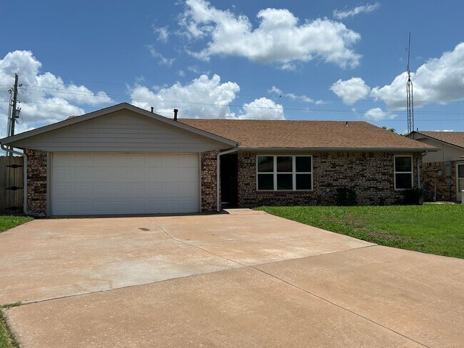 502 SW 75th St in Lawton, OK - Building Photo - Building Photo