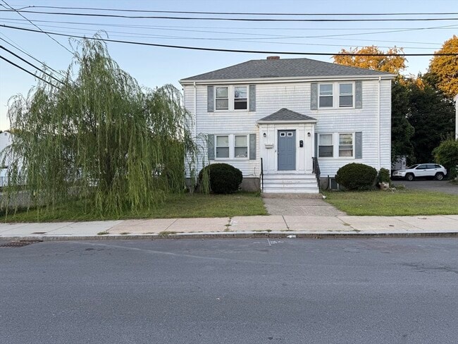 108 Chittick Rd, Unit 2 in Boston, MA - Foto de edificio - Building Photo