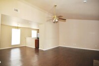 7005 Shadow Bend Dr in Fort Worth, TX - Building Photo - Building Photo