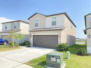 7012 Samuel Ivy Dr in Tampa, FL - Building Photo - Building Photo