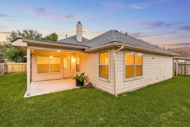 9431 Water Edge Point Ln in Humble, TX - Building Photo - Building Photo