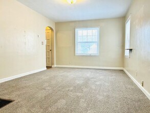 228 W Chestnut St in Junction City, KS - Building Photo - Building Photo