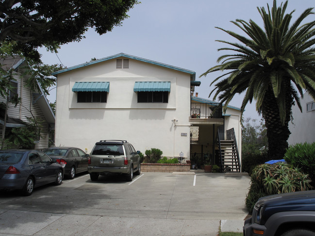 707 Ashland Ave in Santa Monica, CA - Building Photo - Building Photo