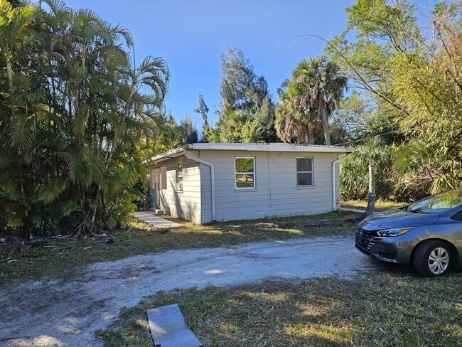 25445 Shore Dr, Unit Unit A