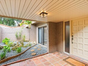 203 Bonnie Brae Way in Hollywood, FL - Building Photo - Building Photo