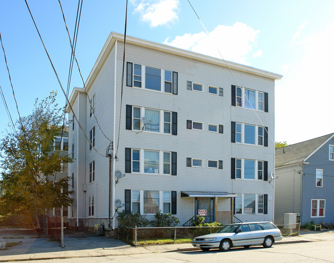 172-176 Blake St in Lewiston, ME - Foto de edificio - Building Photo