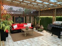 840 Threadneedle St photo'