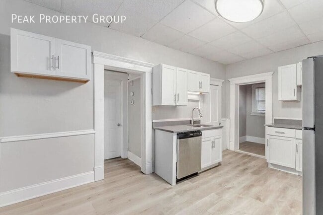 property at 196 W 8th Ave