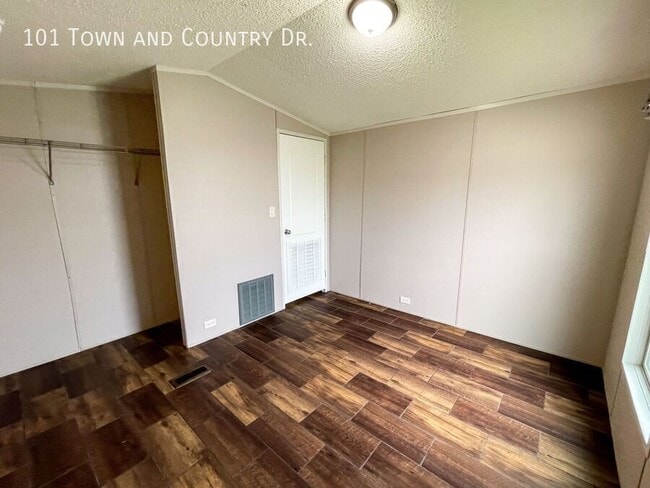 property at 101 Town and Country Dr