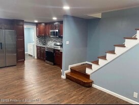 588 Wilkes Barre St in Wilkes-Barre, PA - Building Photo