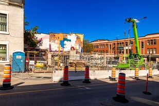 House of the Tapajeurs in Montréal, QC - Building Photo