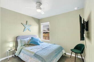 1812 NW 13th Ter in Cape Coral, FL - Foto de edificio - Building Photo