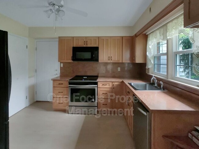 property at 1127 Louisa St