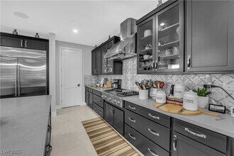 2518 Veronella St in Henderson, NV - Building Photo - Building Photo