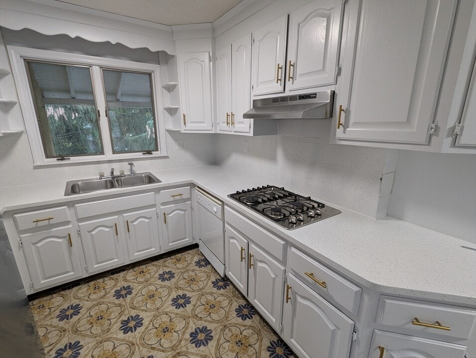 378 Fellsway W in Medford, MA - Building Photo