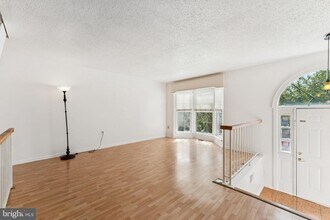 4117 Waterbuck Way in Burtonsville, MD - Building Photo - Building Photo