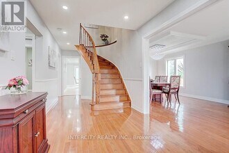 57 Yorkland St in Richmond Hill, ON - Building Photo - Building Photo