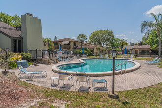 Raintree Village Condominiums in Clearwater, FL - Building Photo - Building Photo