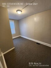 880 Stevenson Rd in Cleveland, OH - Building Photo - Building Photo