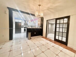 16490 NE 2nd Ave in Miami, FL - Building Photo - Building Photo