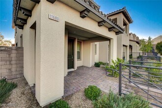 11680 Hamilton Lk Ave in Las Vegas, NV - Building Photo - Building Photo
