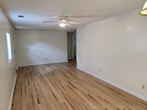 346 Railroad Ave in Lexington, SC - Building Photo - Building Photo