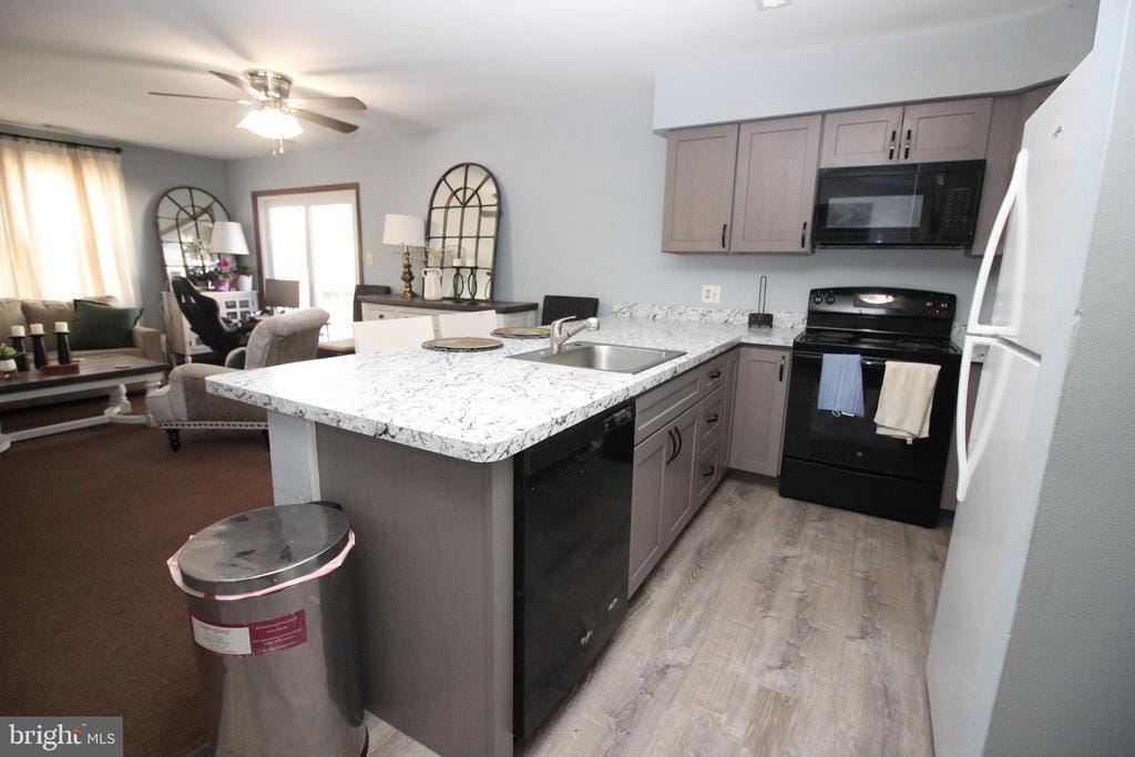 214 Spring House Ln in Telford, PA - Building Photo