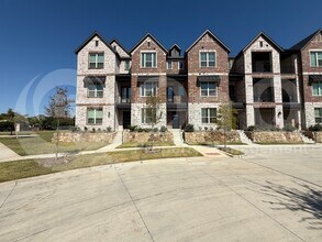 8330 Massive Dr in Frisco, TX - Building Photo - Building Photo