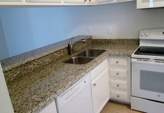 718 Bering Dr, Unit F photo'