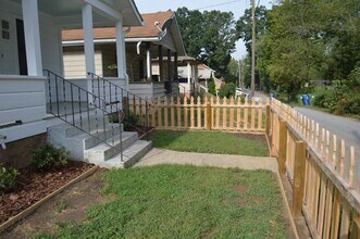69 Howard St in Asheville, NC - Building Photo - Building Photo
