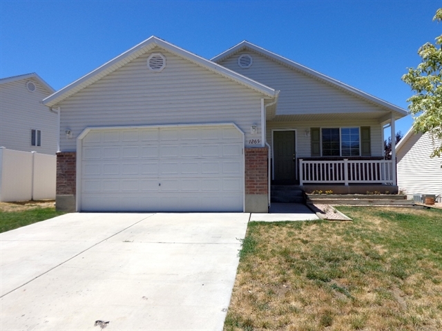 1265 E Loafer View Dr in Payson, UT - Building Photo