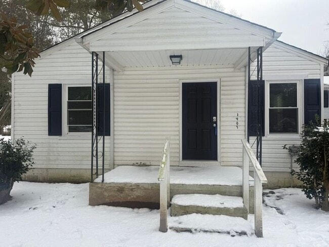 property at 1409 John Ave