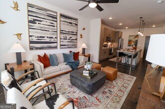 305 Collins Industrial Way in Lawrenceville, GA - Building Photo - Building Photo