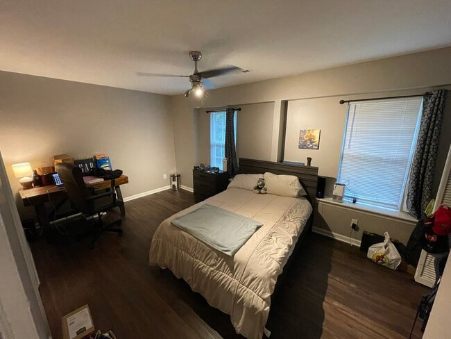 property at 5783 Forest Lawn Ct