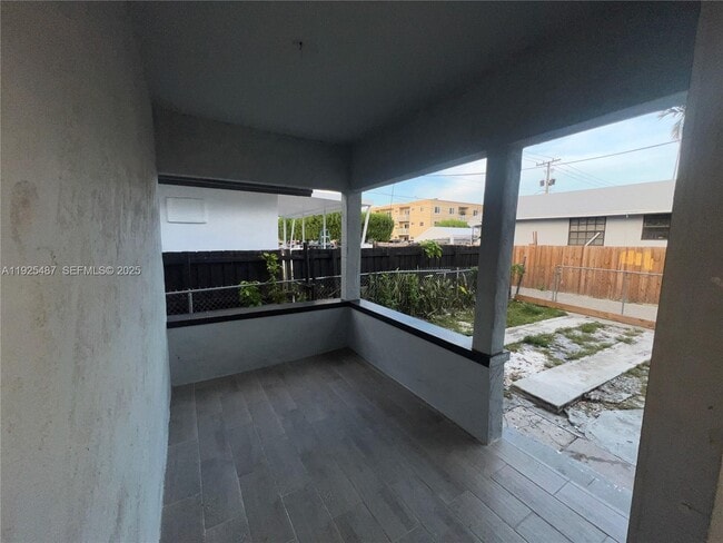 1800 SW 3rd St in Miami, FL - Building Photo - Building Photo