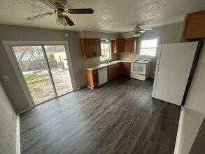 3308 Blackstone Dr in Toledo, OH - Building Photo - Building Photo