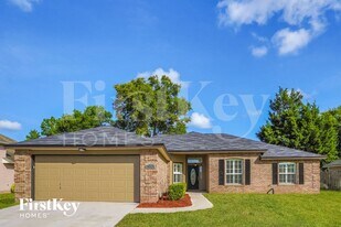 1913 Belhaven Dr in Orange Park, FL - Building Photo