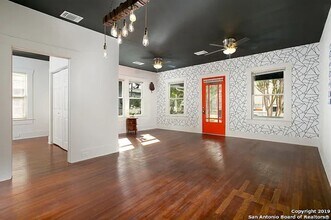 329 Mason St in San Antonio, TX - Building Photo - Building Photo