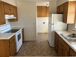 1663 Kaiser St in Fallon, NV - Building Photo - Building Photo