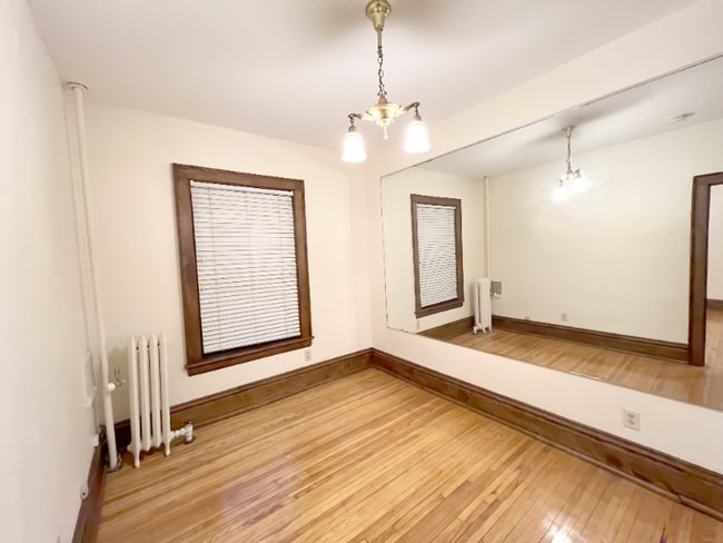 1204 Harmon Pl in Minneapolis, MN - Building Photo - Building Photo