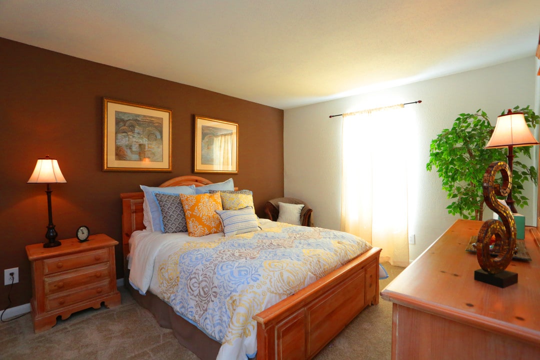 Granite Club Apartments Photo