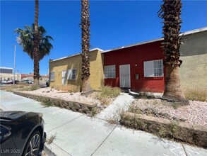 331 S 9th St in Las Vegas, NV - Building Photo - Building Photo